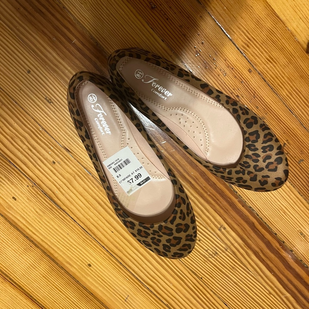 3 Pair of leopard print flats. Price is for all. Size 8.5 women’s US. Used
